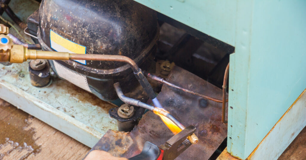 Assistência Técnica Panasonic em Juiz de Fora | Autorizada em Juiz de Fora reparo de compressor